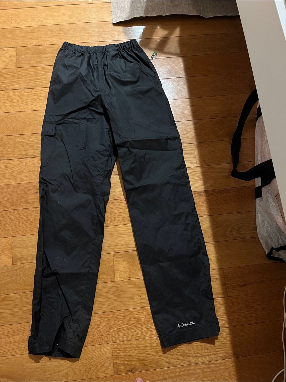 Columbia women’s Black Cargo Rain Pants